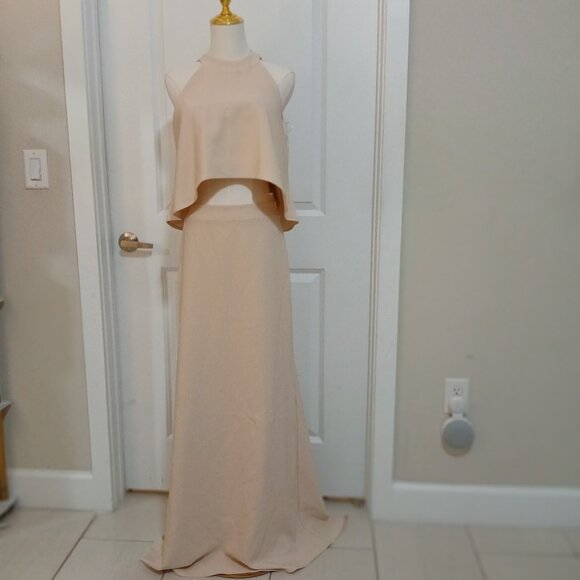 Windsor Dresses & Skirts - Windsor 2 Piece Formal Maxi Dress Women’s Size M Set Beige Halter Crop Top